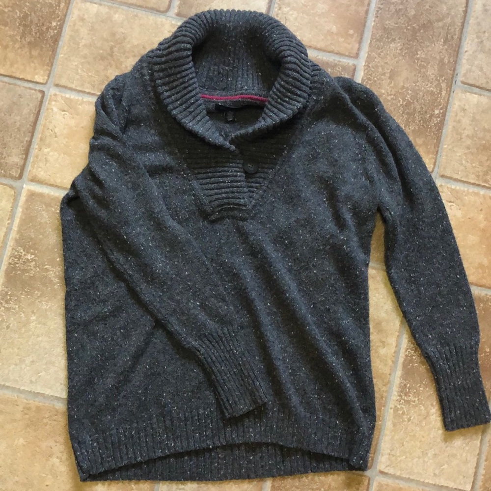 Women’s sweater